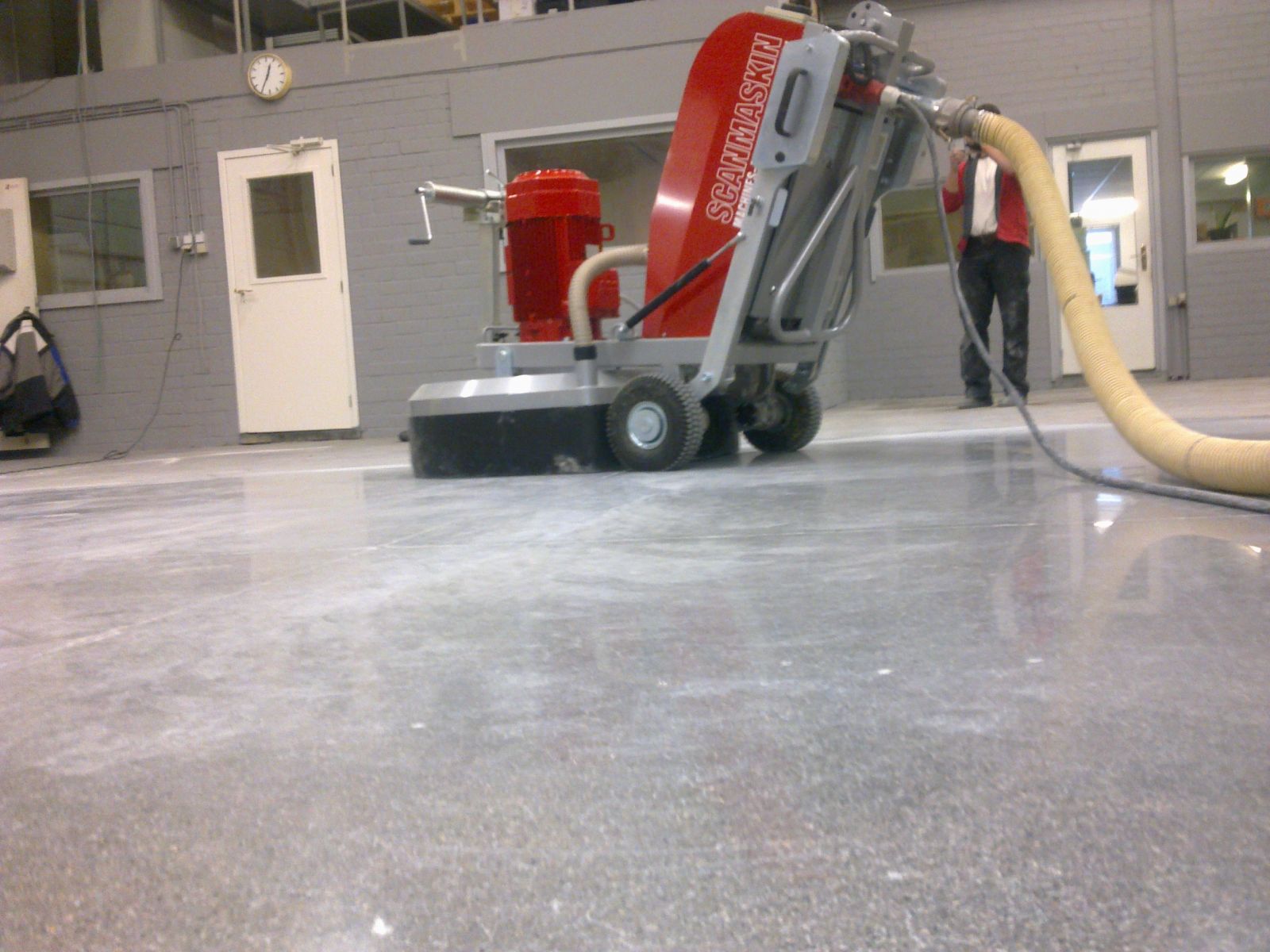 Betonvloeren polijsten